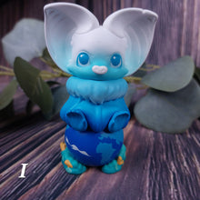 Load image into Gallery viewer, Yoki My Little Planet Bat Figures

